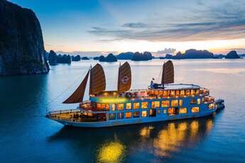 Croisière en baie de Bai Tu Long en 2 jours et 1 nuit
