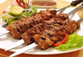 Recette des brochettes du porc (thịt xiên nướng)
