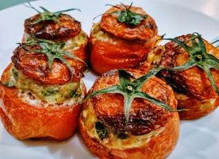 Recette de tomate farçie avec du porc (cà chua nhồi thịt)