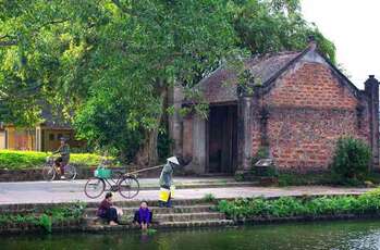 La beauté à travers l'espace dans l'ancien village de Duong Lam