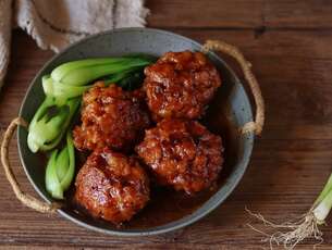 Recette de boulettes de porc à l’ail (Thịt viên chiên tỏi )