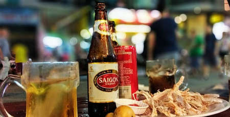 Rue Bui Vien, lieu où sortir absolument le soir à Saigon 