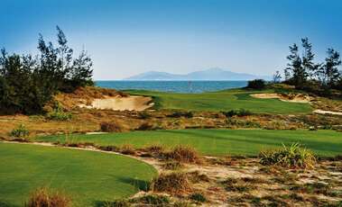 Golf au Vietnam : Top 4 des terrains de golf incroyables à Danang 
