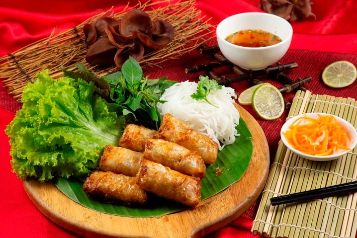 Recette des Nems-plat délicieux du Nouvel An lunaire-le Tet