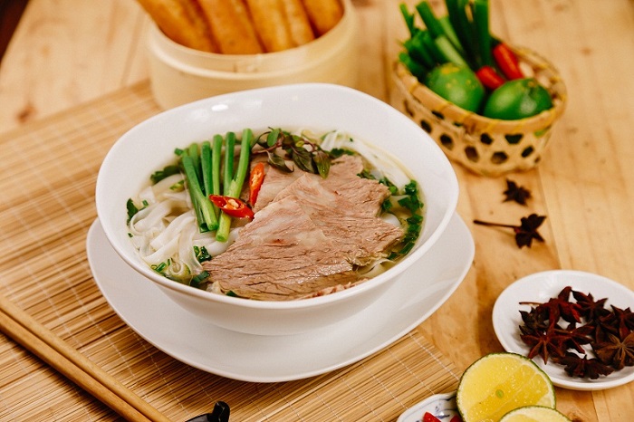 Prendre du pho à minuit, une expérience inoubliable à Hanoï