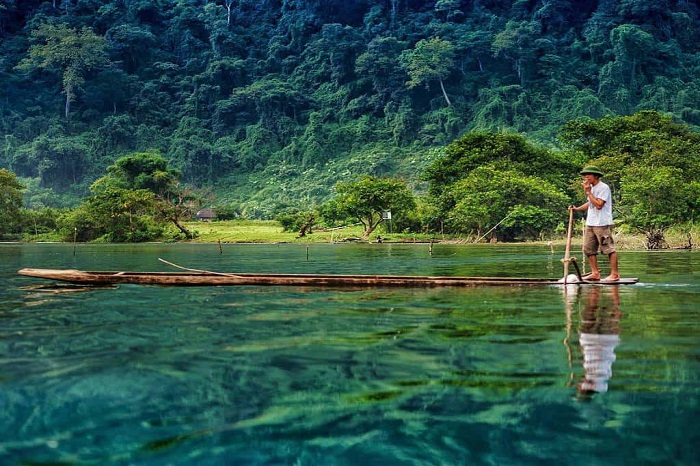 Bac Kan: le paysage charmant du lac de Ba Be