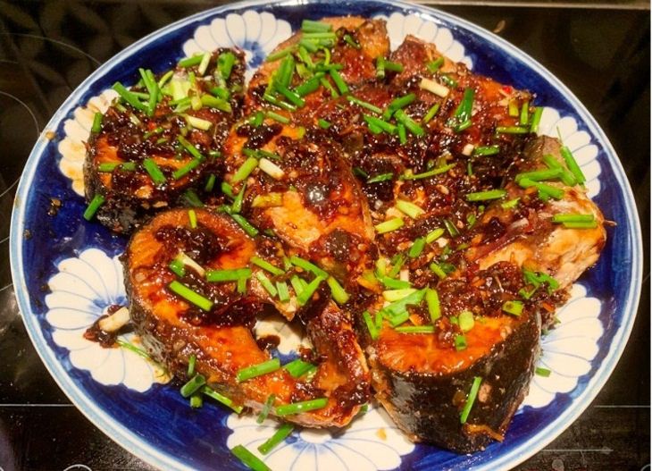 Recette du poisson à la sauce aigre-douce pimentée (cá sốt chua ngọt cay)