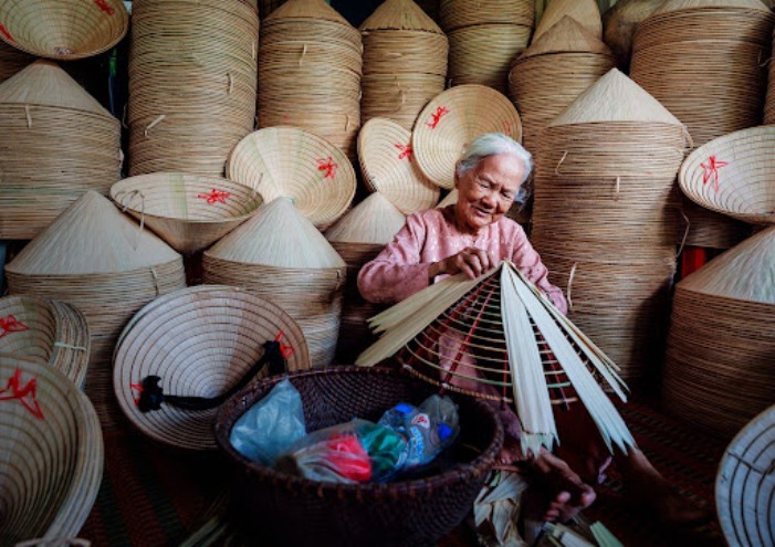 Village traditionnel de chapeaux coniques de Chuong, Hanoi