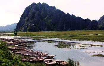 Hanoi - Hoa Lu - Van Long